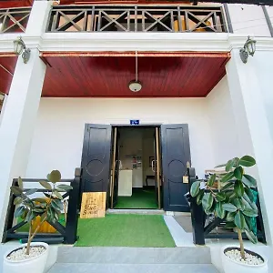 https://villa-meet-sunset.luangprabanghotel.com